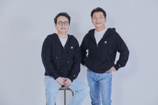 네오위즈 김승철(좌), 배태근(우) 공동대표