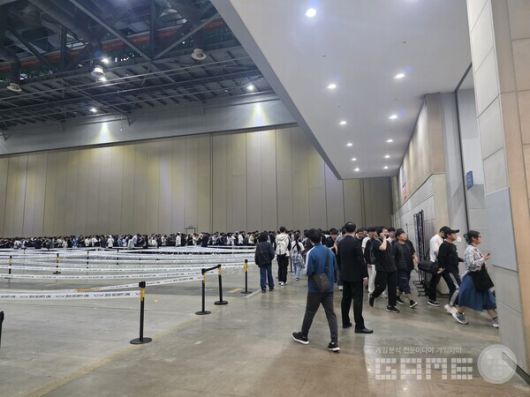 드디어 입장 시작.