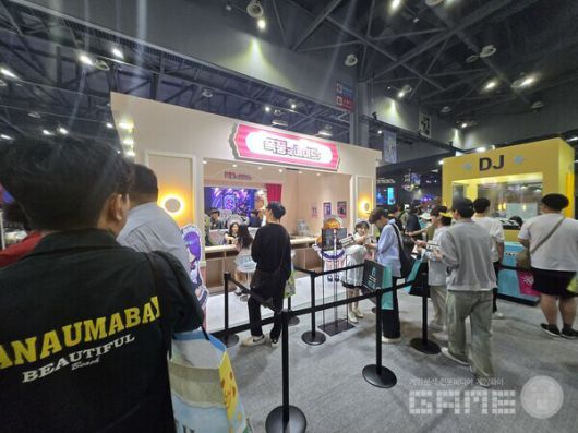 2025 플레이엑스포, 스마일게이트 스토브 부스 / 게임와이 촬영