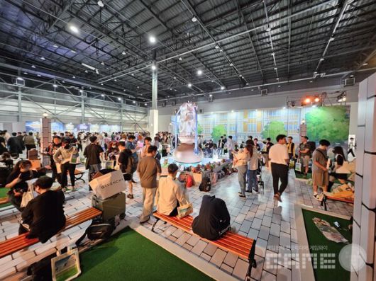 개인적으로 가장 마음에 들었던 중앙 휴게존 / 게임와이 촬영