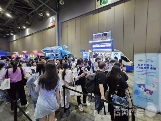 푸드존도 QR 코드를 통한 예약제로 진행되어 불편함을 최소화 했다 / 게임와이 촬영