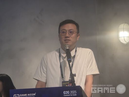 Mbupps 박선우 GM은 43년차 게이머임을 자처하며 AI 기반 마케팅을 소개했다. /게임와이 촬영