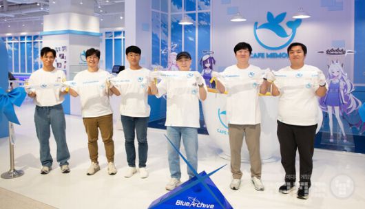 이후에는 카페 개장을 기념하는 커팅식도 진행했다 / 넥슨게임즈 제공