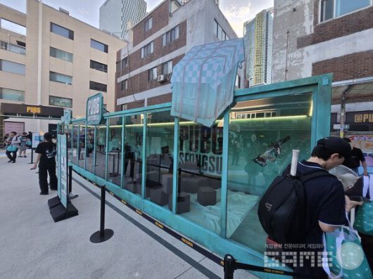 펍지 성수, 지드래곤 컬래버 팝업 현장 / 게임와이 촬영