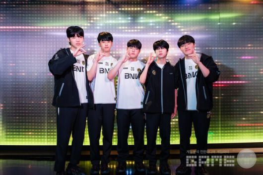 BNK 피어엑스 /LCK