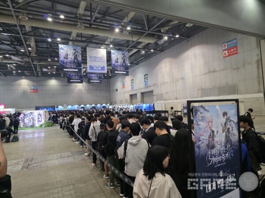 결국 닫혀버린 문. 호요랜드 2025 /게임와이 촬영