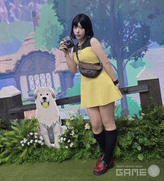 AGF 2025에서는 코스어를 찍기, 또는 코스어와 사진 찍기가 일반 적이다. /게임와이 촬영