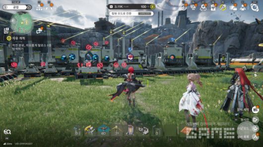 잠든 사이에도 공장이 돌아간다는 설정은 매일 접속해야 할 명분을 제공하며 장기 플레이의 원동력이 된다. 엔드필드 플레이 화면 / 게임와이 촬영