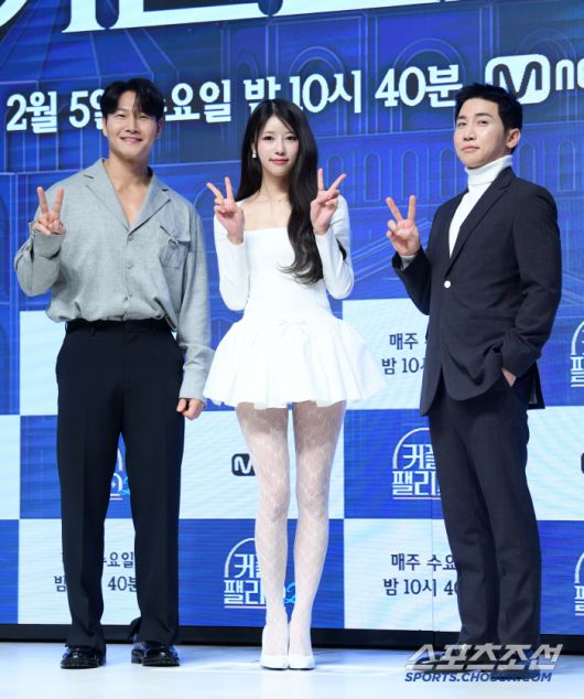 Mnet '커플팰리스2' 제작발표회가 4일 서울 강남구 논현동 엘리에나 호텔에서 열렸다. 김종국, 미주, 유세윤이 포토타임을 갖고 있다. 논현동=박재만 기자 pjm@sportschosun.com/2025.02.04/