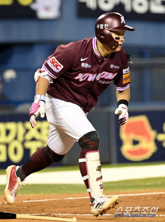 3일 잠실야구장에서 열린 키움과 두산의 경기, 키움 최주환이 타격을 하고 있다. 잠실=허상욱 기자 wook@sportschosun.com/2025.04.03/