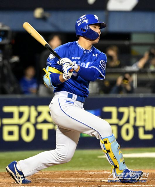 16일 잠실야구장에서 열린 삼성과 LG의 경기, 7회초 대타로 나선 삼성 함수호가 타격을 하고 있다. 잠실=허상욱 기자wook@sportschosun.com/2025.04.16/