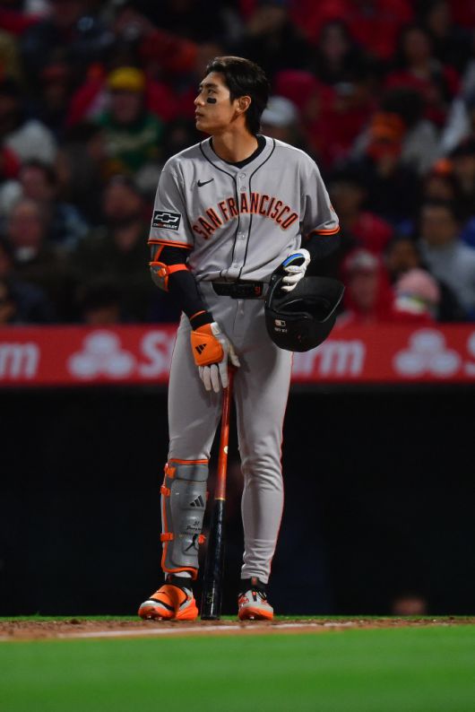 이정후가 8회초 타석에 들어서고 있다. Imagn Images연합뉴스