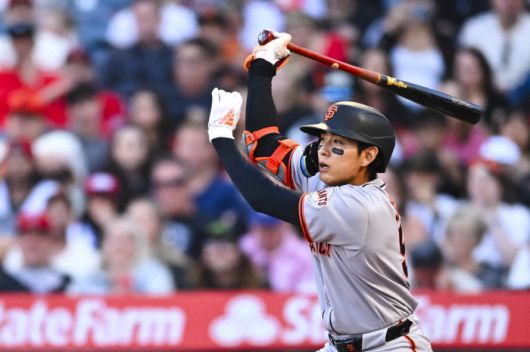 이정후가 1회초 유격수 땅볼을 치고 있다. Imagn Images연합뉴스