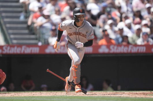 이정후가 3회 1루수 땅볼을 치고 달려나가고 있다. Imagn Images연합뉴스