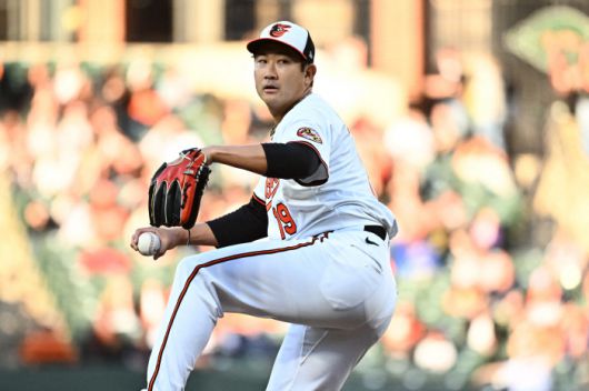 메이저리그 볼티모어로 이적한 스가노. 지난 18일 클리블랜드를 상대로 7이닝 2실점 호투를 했다. 4경기에서 2승을 올렸다. 연합뉴스