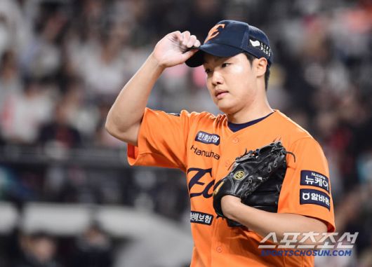 25일 대전 한화생명볼파크에서 열린 한화와 KT의 경기. 7회를 삼자범퇴로 막아낸 한화 정우주. 대전=송정헌 기자songs@sportschosun.com/2025.04.25/