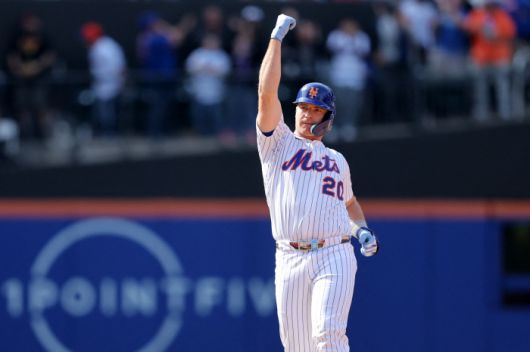 뉴욕 메츠 피트 알론소가 지난 24일(한국시각) 필라델피아 필리스전에서 연장 10회 2루타를 터뜨린 뒤 기뻐하고 있다. Imagn Images연합뉴스