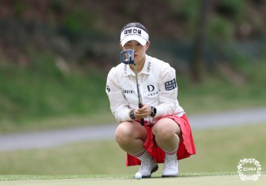 임진영 덕신EPC챔피언십 FR 3번홀 그린 파악