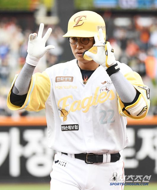 5일 대전 한화생명볼파크에서 열린 삼성-한화전. 8회말 1사 1, 2루 채은성이 1타점 적시타를 친 후 기뻐하고 있다. 대전=정재근 기자 cjg@sportschosun.com/2025..5.5/