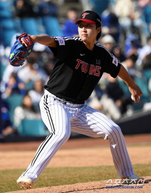 14일 대구 삼성라이온즈파크에서 열린 삼성 라이온즈와 LG 트윈스의 시범경기. LG 최채흥이 역투하고 있다. 대구=박재만 기자 pjm@sportschosun.com/2025.03.14/