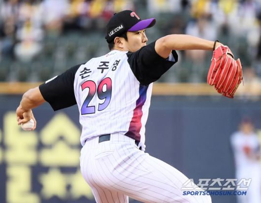 2일 서울 잠실구장에서 열린 SSG-LG전. 선발투수 손주영이 투구하고 있다. 잠실=정재근 기자 cjg@sportschosun.com/2025.5.2/