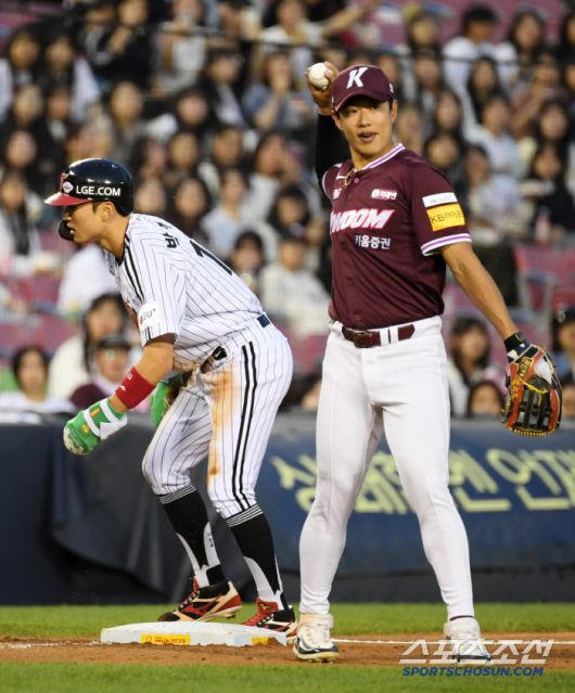 14일 잠실구장에서 열린 LG 트윈스와 키움 히어로즈의 경기. 3회말 1사 2루 LG 박해민이 3루를 훔치고 있다. 잠실=박재만 기자 pjm@sportschosun.com/2025.05.14/