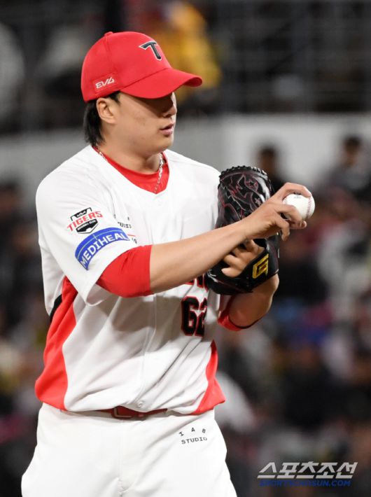 25일 광주 기아챔피언스필드에서 열린 KIA 타이거즈와 LG 트윈스의 경기. KIA 정해영이 역투하고 있다. 광주=박재만 기자 pjm@sportschosun.com/2025.04.25/