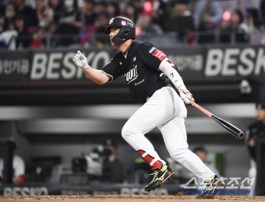 17일 광주 기아 챔피언스필드에서 열린 KT-KIA전. 4회초 1사 1루 김상수가 2루타를 치고 있다. 광주=정재근 기자 cjg@sportschosun.com/2025.4.17/