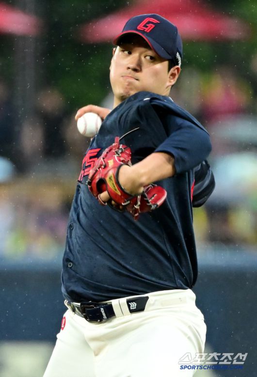 15일 광주KIA챔피언스필드에서 열린 롯데와 KIA의 경기, 롯데 선발투수 나균안이 역투하고 있다. 광주=허상욱 기자wook@sportschosun.com/2025.05.15/