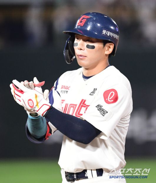 21일 부산 사직야구장에서 열린 KBO리그 롯데와 LG의 경기. 4회 1타점 적시타를 날린 롯데 장두성. 부산=송정헌 기자songs@sportschosun.com/2025.05.21/