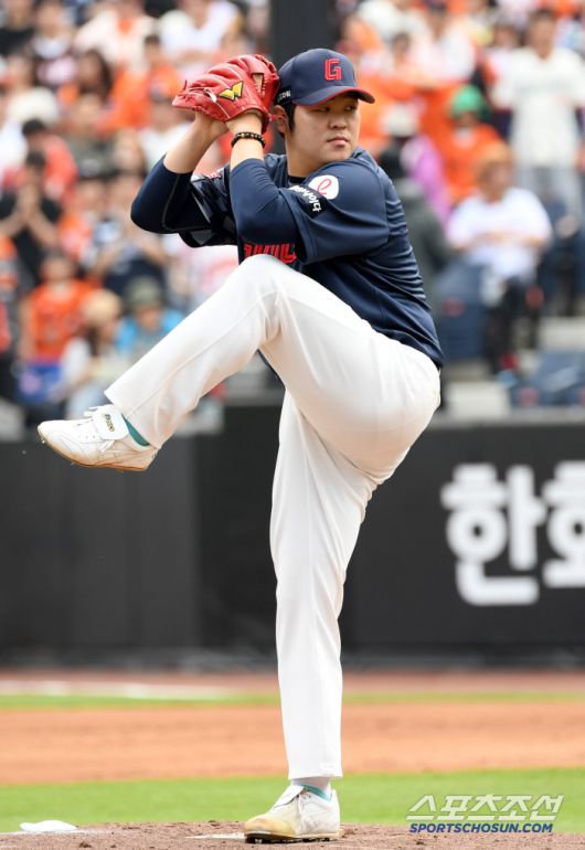 25일 대전 한화생명볼파크에서 열린 한화 이글스와 롯데 자이언츠의 경기. 롯데 한현희가 역투하고 있다. 대전=박재만 기자 pjm@sportschosun.com/2025.05.25/