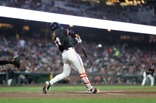 이정후가 지난 21일(한국시각) 캔자스시티전에서 적시타를 터뜨리고 있다. AFP연합뉴스