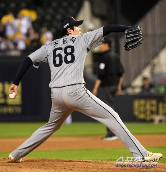 28일 잠실구장에서 열린 LG 트윈스와 한화 이글스의 경기. 한화 조동욱이 역투하고 있다. 잠실=박재만 기자 pjm@sportschosun.com/2025.05.28/