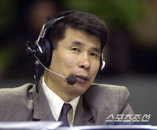해설위원 시절 장윤창. 스포츠조선DB