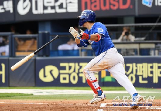 LG 1선발 치리노스 상대 3안타 맹타를 휘두른 삼성 7번 타자 박승규.