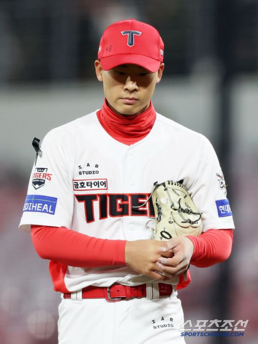 2일 광주 기아챔피언스필드에서 열린 KIA 타이거즈와 삼성 라이온즈의 경기. KIA 곽도규가 숨을 고르고 있다. 광주=박재만 기자 pjm@sportschosun.com/2025.04.02/