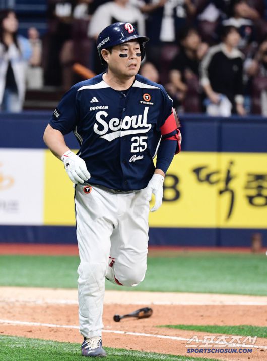 1일 고척돔에서 열린 KBO리그 키움과 두산의 경기. 키움이 두산에 1대 0으로 승리했다. 9회초 외야플라이로 물러나는 두산 양의지. 고척=송정헌 기자songs@sportschosun.com/2025.06.01/