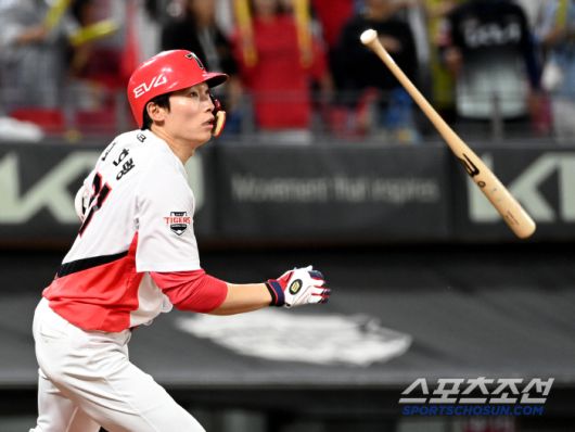 15일 광주KIA챔피언스필드에서 열린 롯데와 KIA의 경기, 타격을 하는 KIA 김호령. 광주=허상욱 기자wook@sportschosun.com/2025.05.15/