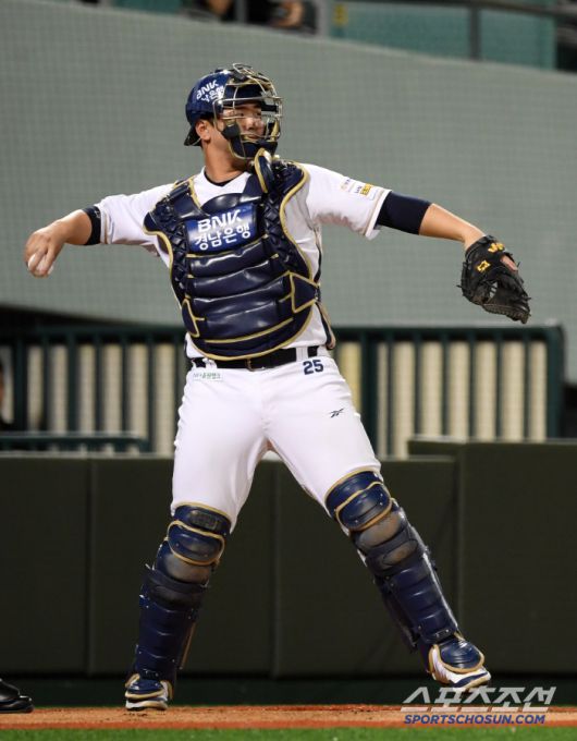 20일 울산 문수야구장에서 열린 NC 다이노스와 한화 이글스의 경기. NC 포수 김형준이 수비를 하고 있다. 울산=박재만 기자pjm@sportschosun.com/2025.05.20/