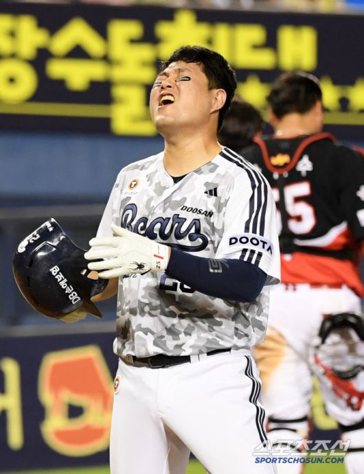 5일 잠실구장에서 열린 두산 베어스와 KIA 타이거즈의 경기. 10회말 2사 1,3루 두산 김민석 끝내기 안타로 승리한 양의지가 기뻐하고 있다. 잠실=박재만 기자 pjm@sportschosun.com/2025.06.05/