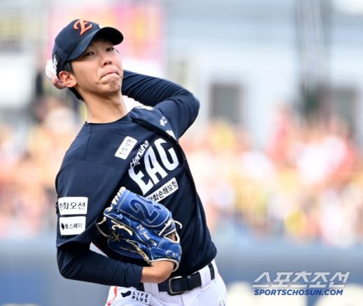 7일 광주KIA챔피언스필드에서 열린 한화와 KIA의 경기, 한화 선발투수 황준서가 역투하고 있다. 광주=허상욱 기자wook@sportschosun.com/2025.06.07/