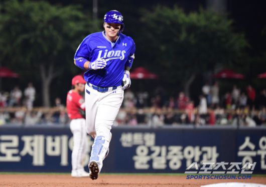 10일 광주 기아챔피언스필드에서 열린 KBO리그 KIA와 삼성의 경기. 7회초 삼성 박병호가 KIA 네일을 상대로 솔로홈런을 날렸다. 그라운드를 돌고 있는 박병호. 광주=송정헌 기자songs@sportschosun.com/2025.06.10/