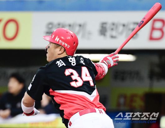 24일 대구 삼성라이온즈파크에서 열린 KBO리그 삼성과 KIA의 경기. 4회 선제 투런홈런을 날린 KIA 최형우. 대구=송정헌 기자songs@sportschosun.com/2025.05.24/