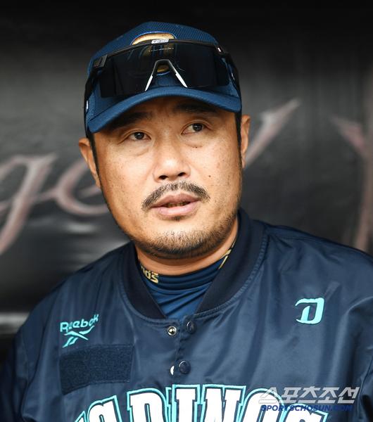 31일 창원 NC파크에서 열린 한화-NC전. NC 이호준 감독이 인터뷰하고 있다. 창원=정재근 기자 cjg@sportschosun.com/2025.5.31/