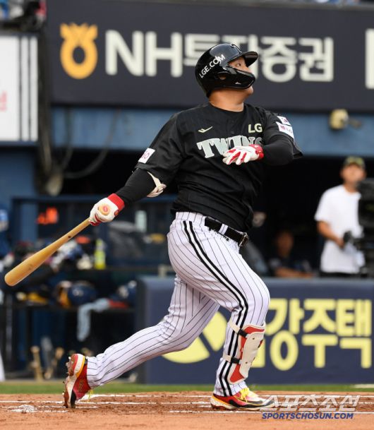 18일 잠실구장에서 열린 LG 트윈스와 NC 다이노스의 경기. LG 문보경이 타격을 하고 있다. 잠실=박재만 기자 pjm@sportschosun.com/2025.06.18/