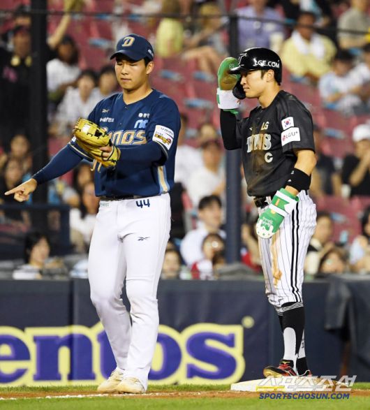 18일 잠실구장에서 열린 LG 트윈스와 NC 다이노스의 경기. 5회말 무사 1,2루 LG 박해민이 3루를 훔치고 있다. 잠실=박재만 기자 pjm@sportschosun.com/2025.06.18/