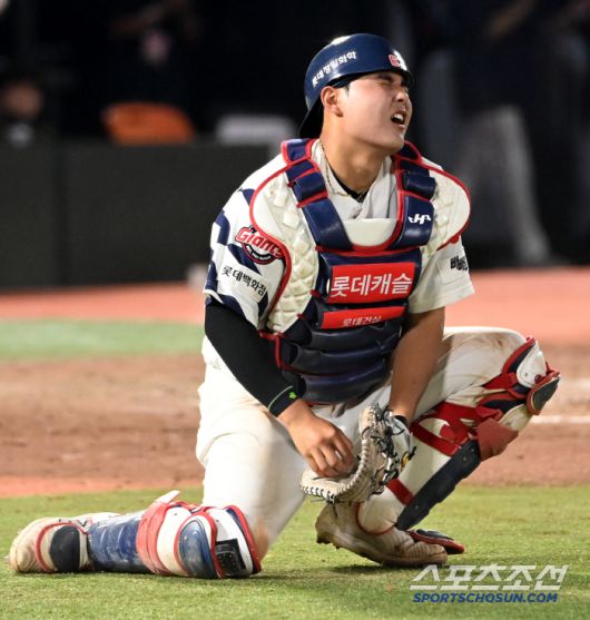 고통을 참아내는 루키