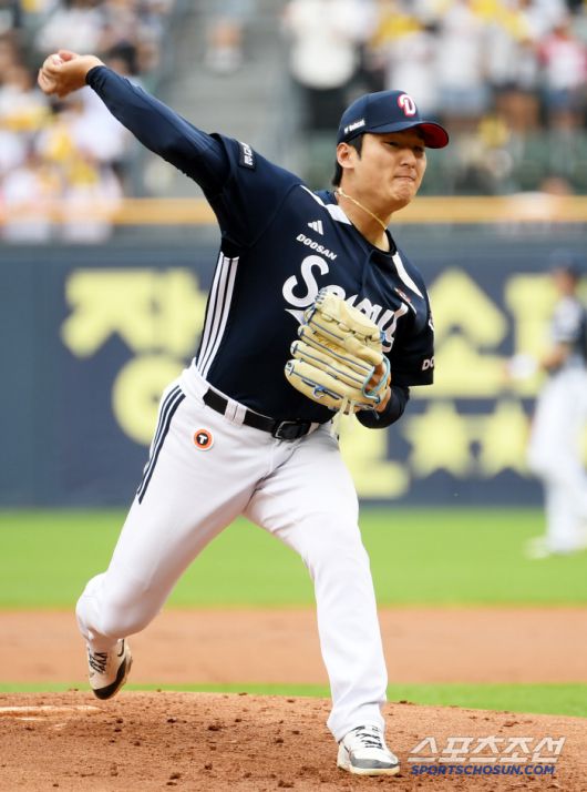 21일 잠실구장에서 열린 LG 트윈스와 두산 베어스의 경기. 두산 곽빈이 역투하고 있다. 잠실=박재만 기자 pjm@sportschosun.com/2025.06.21/