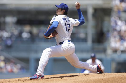 오타니 쇼헤이가 1회초 투구를 하고 있다. AP연합뉴스