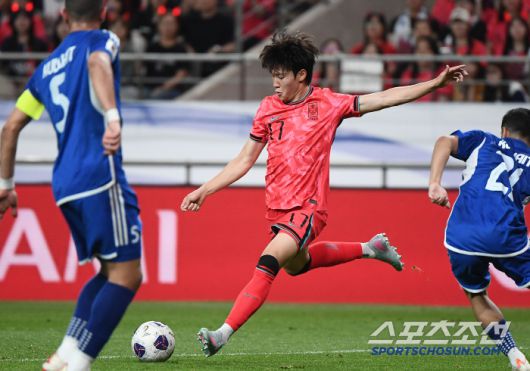 10일 서울월드컵경기장에서 열린 대한민국과 쿠웨이트의 2026년 북중미월드컵 아시아 3차예선 B조 최종전. 배준호가 공격하고 있다. 상암=정재근 기자 cjg@sportschosun.com/2025.6.10/